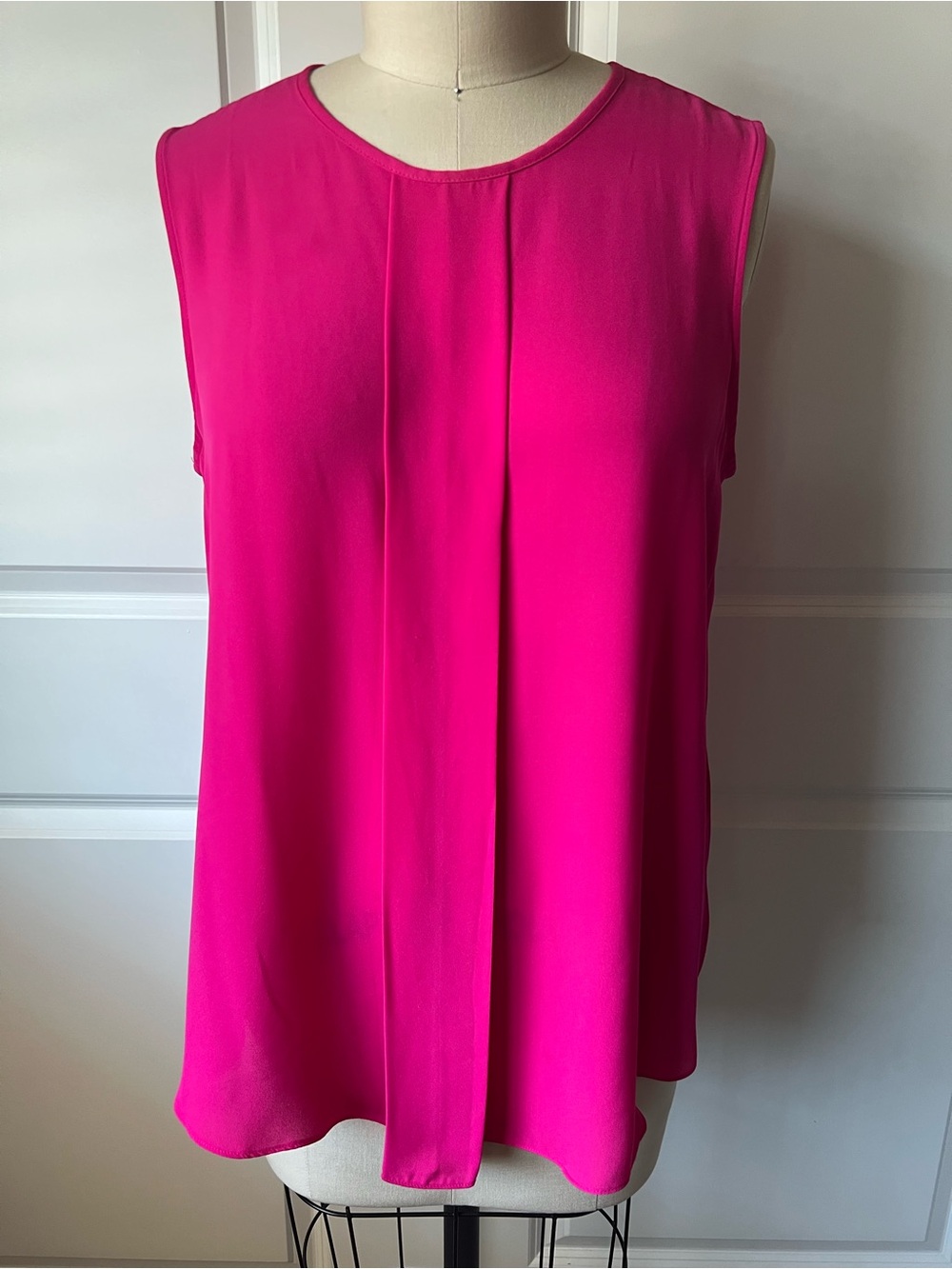 Vince Camuto Sleeveless Pleat-Front Camisole - Fuchsia